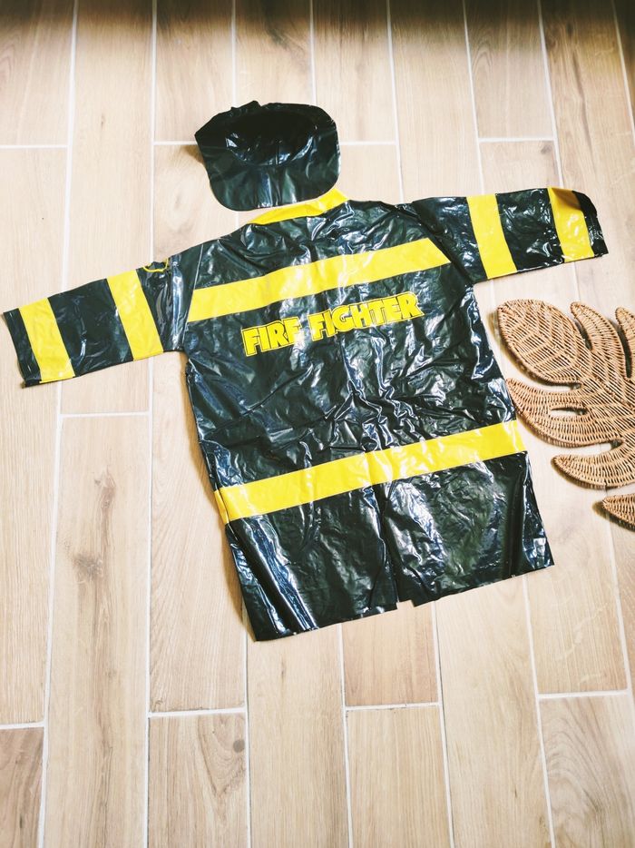 🚨 Déguisement/costume ciré veste et casque de pompier pour enfant - photo numéro 2