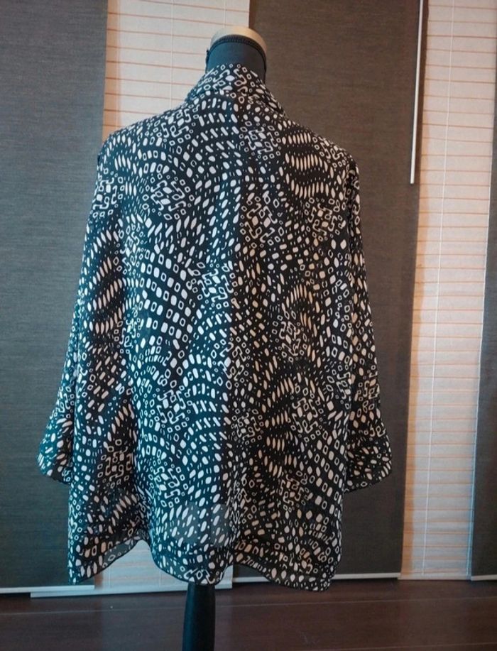 Chemise noire et blanche manches 3/4 - photo numéro 3