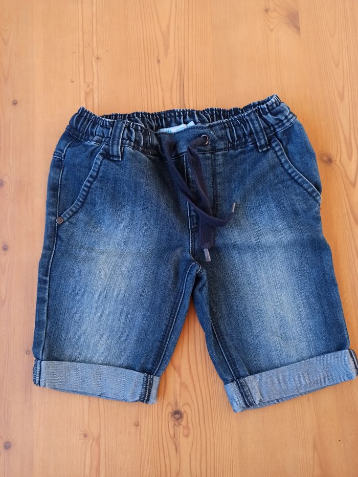 Short en jean neuf 5 ans
