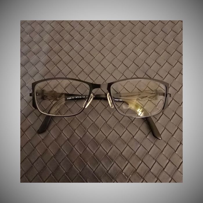 Monture de Lunettes de Vue IK Occhiali – Noire Design – Branches Découpées – Très Bon État