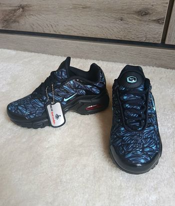 Baskets enfant garçon Nike TN 30 noir marbrée bleu neuf 