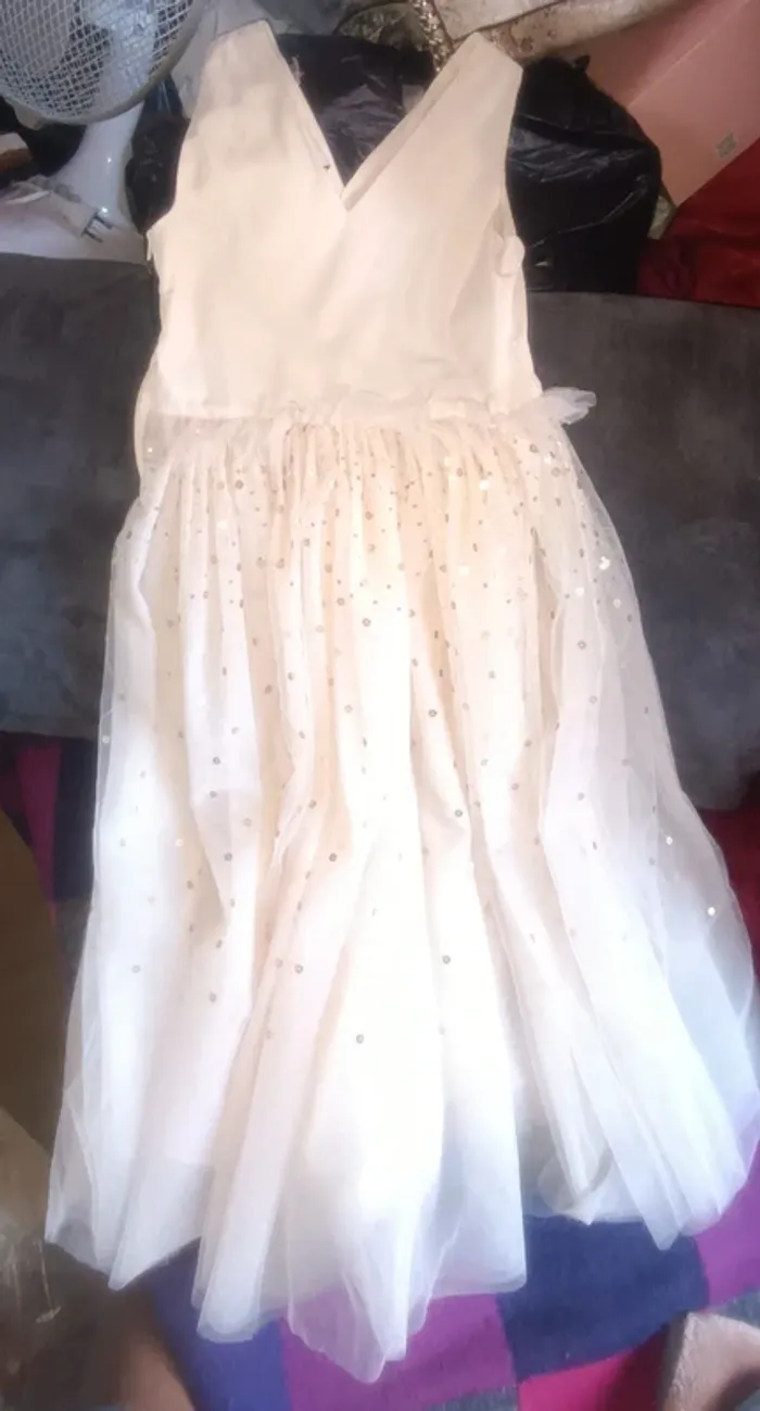 Robe de cérémonie crème tape à l'oeil - photo numéro 2