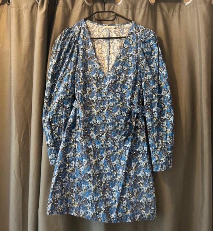 Robe fleurie bleue Stradivarius taille M