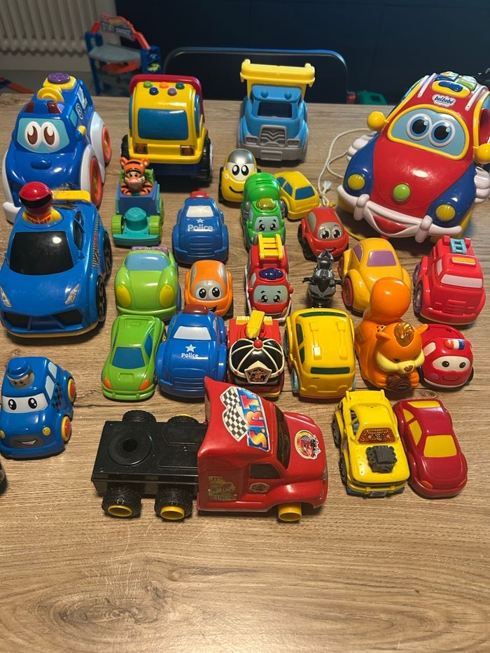 Gros lot jouets enfant voitures camions - photo numéro 2