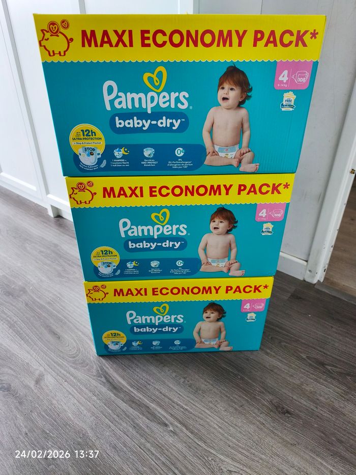 3 cartons Pampers Taille 4