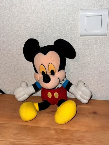 Peluche Mickey short et bretelles Mattel 80'-90