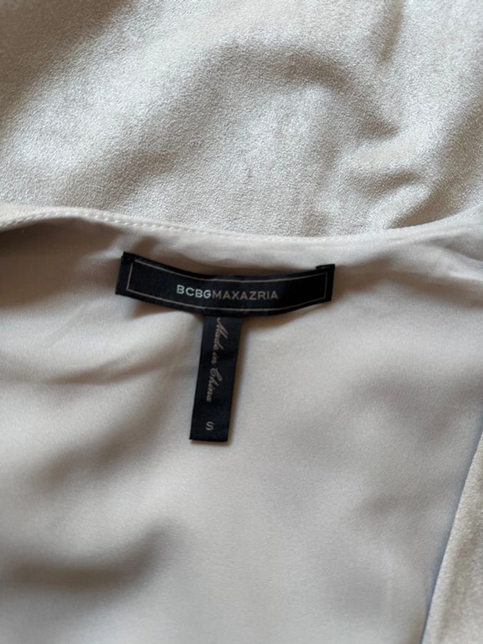 Superbe blouse neuve en tissu fluide effet daim BCBG Maxazria S 36 - photo numéro 7