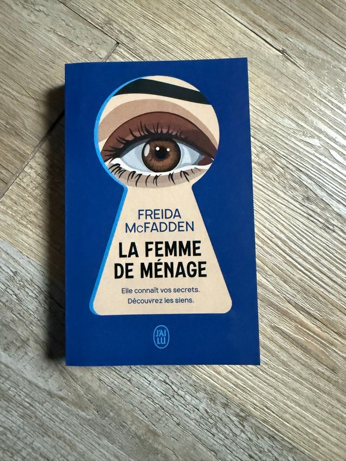 La femme de ménage  format poche