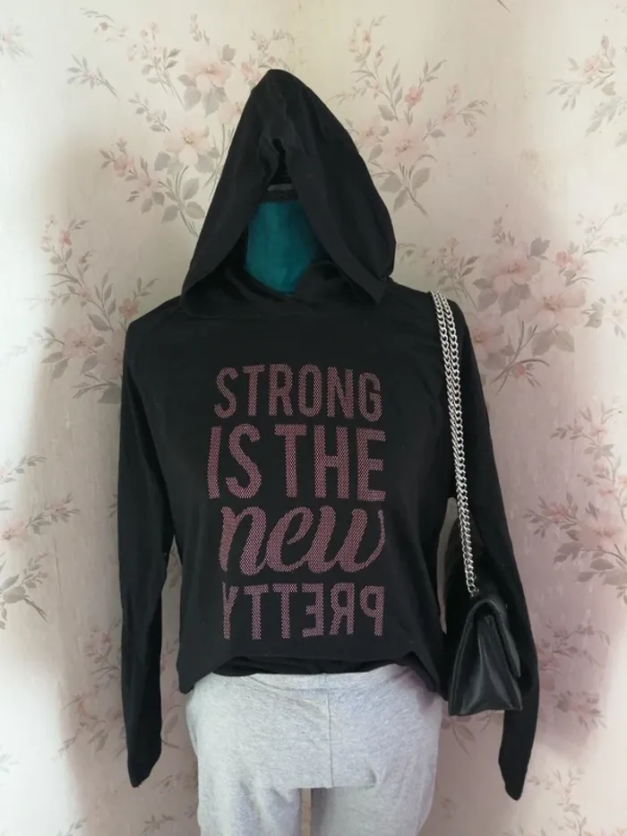Sweat à capuche fin noir de sport avec message et lien à nouer / crivit / (L)