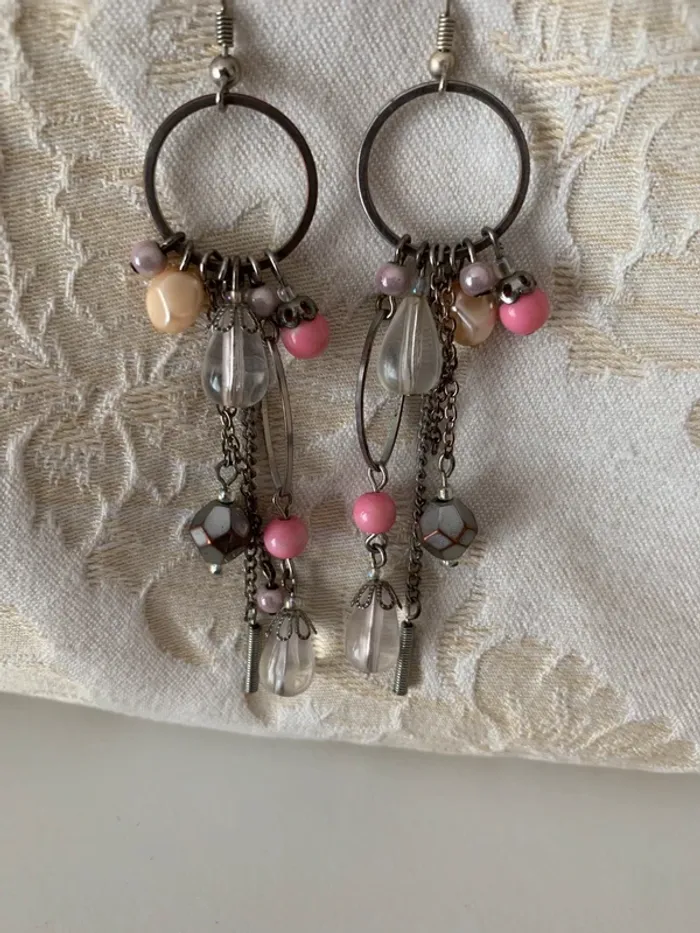 Boucles oreilles rose fantaisie - photo numéro 2