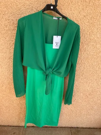Robe verte avec gilet taille S