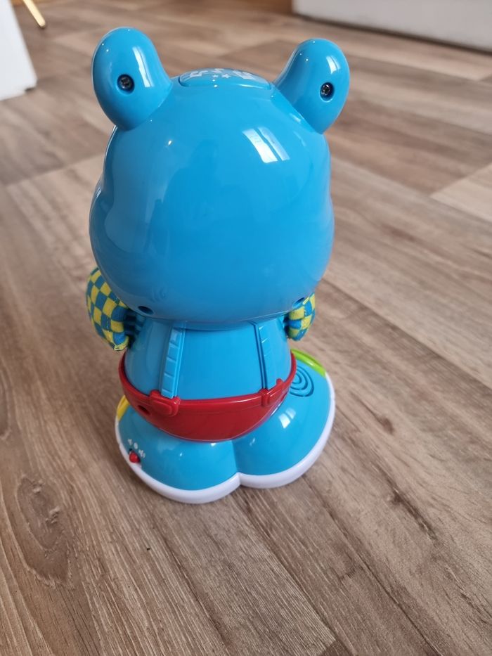 Robot qui danse et compte - photo numéro 4