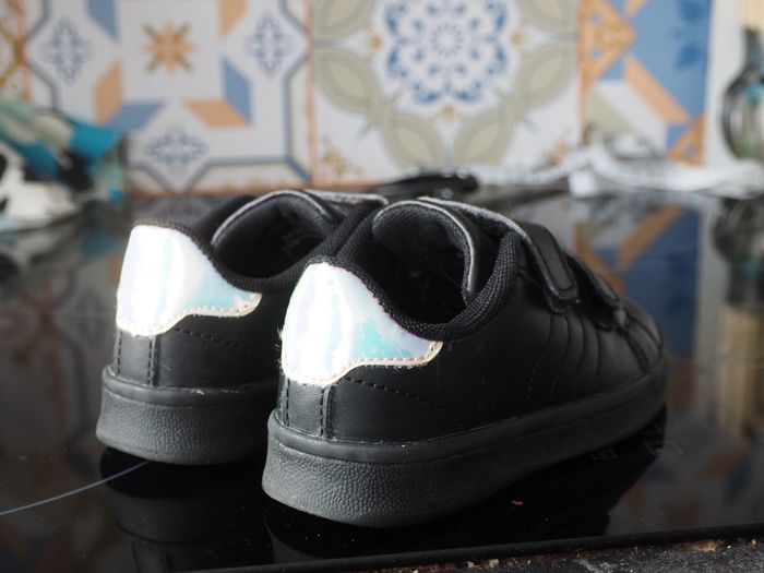 Chaussures Unyk enfant taille 24 - photo numéro 3