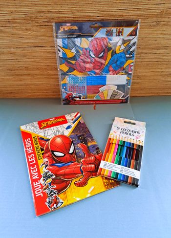Spiderman - Lot activités - NEUF