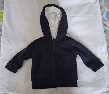 Veste toute chaude à capuche 12 mois