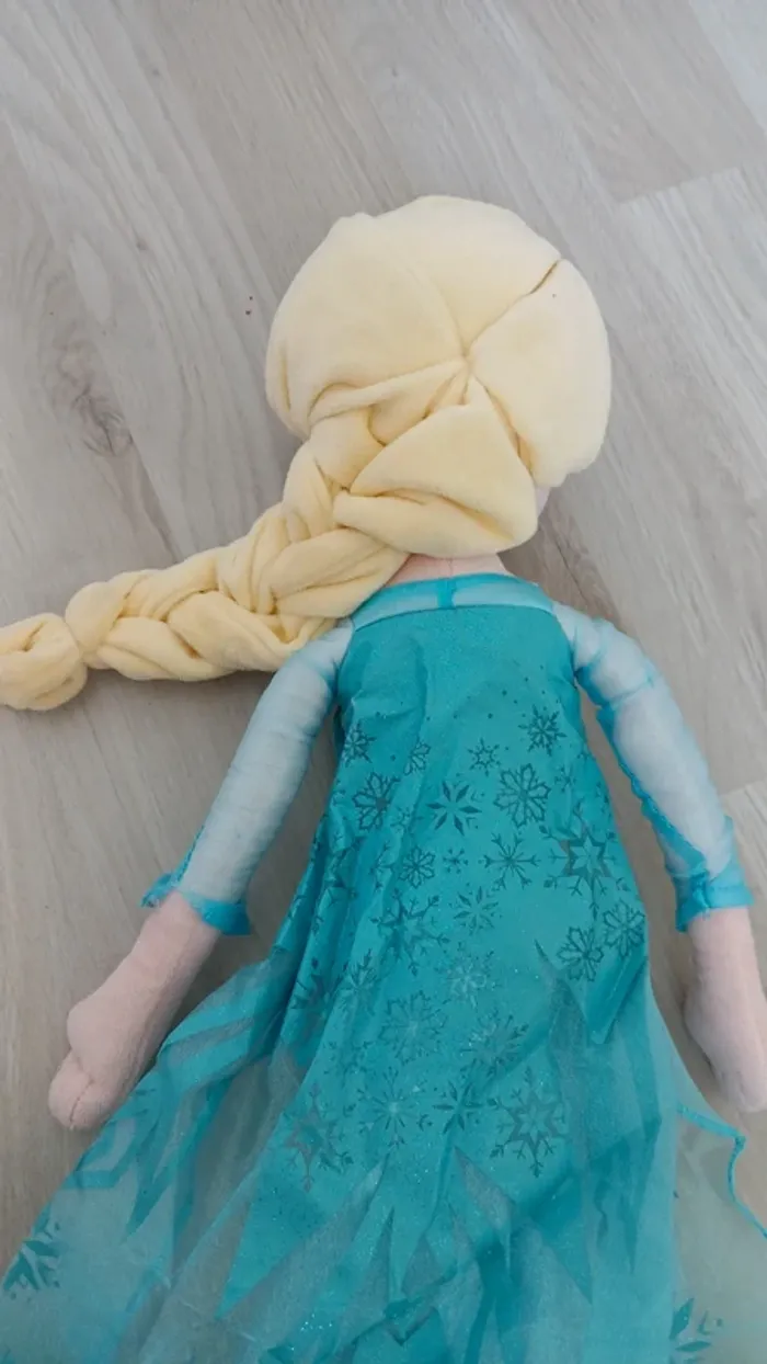 Peluche Elsa Disneyland Paris - photo numéro 6