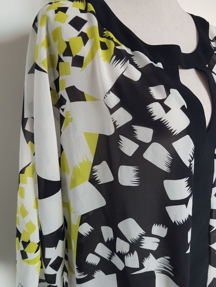 Blouse multicolore épaules dénudées, un peu transparente. Principles. T42 aisselles 55cm, haut 64cm. - photo numéro 2