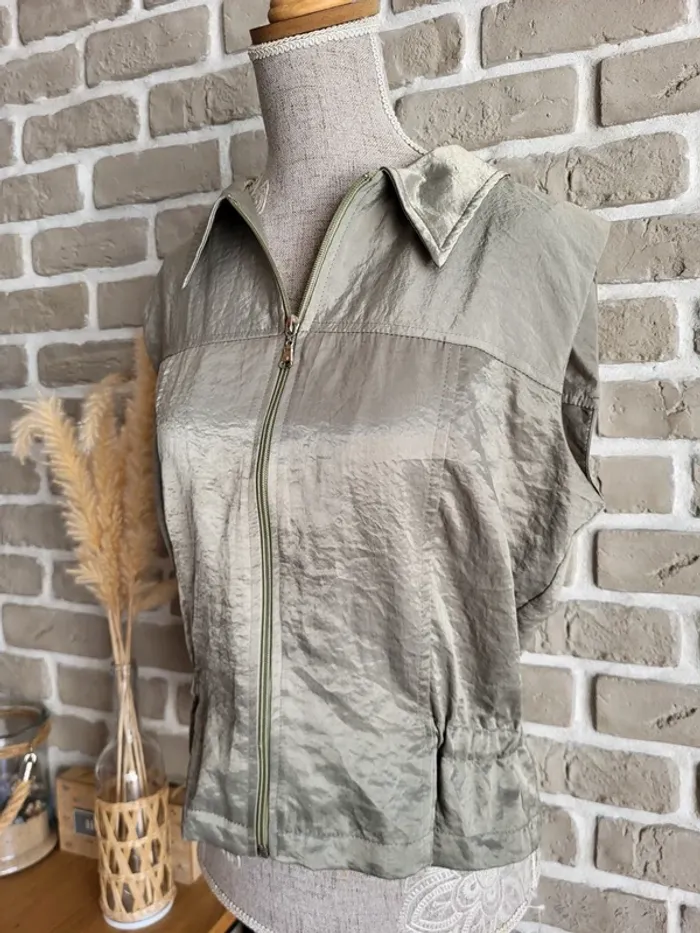 Veste chemise sans manches satinée kaki Formul' - Neuve et Made in France - photo numéro 8