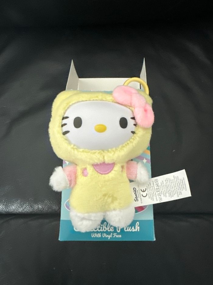 Peluche Hello Kitty - photo numéro 1