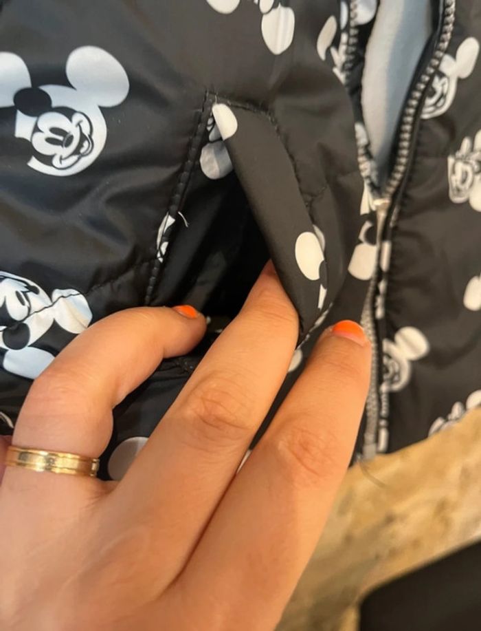 Jolie doudoune Minnie neuve 6 mois - photo numéro 3