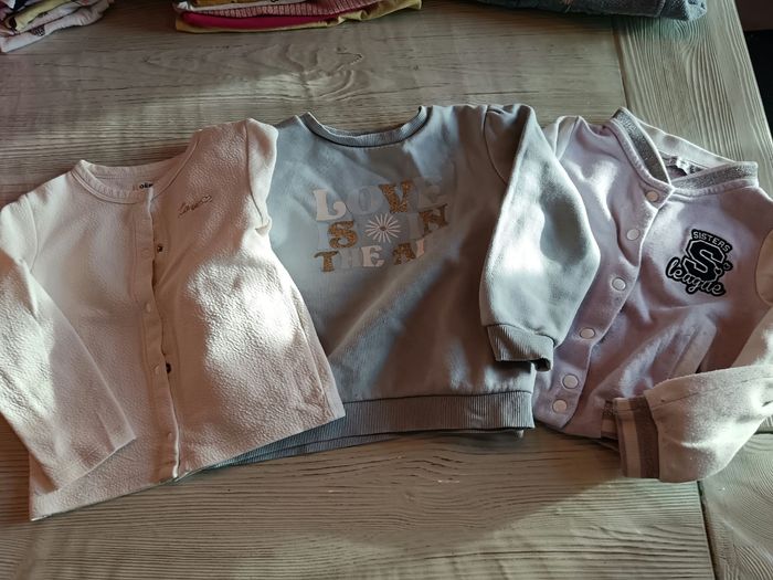 Lot vêtements fille - photo numéro 3