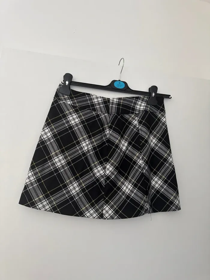 Jupe style écossaise noires rayée Pimkie