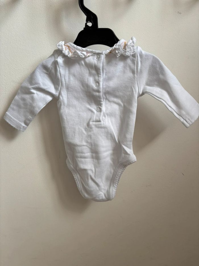 Lot 3 bodies blanc manches longues Petit Bateau Cyrillus 3 mois - photo numéro 5