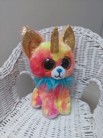 Ty - peluche chihuahua licorne arc ciel TySilk Yips