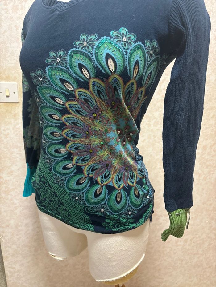 Pull desigual taille 36 - photo numéro 2