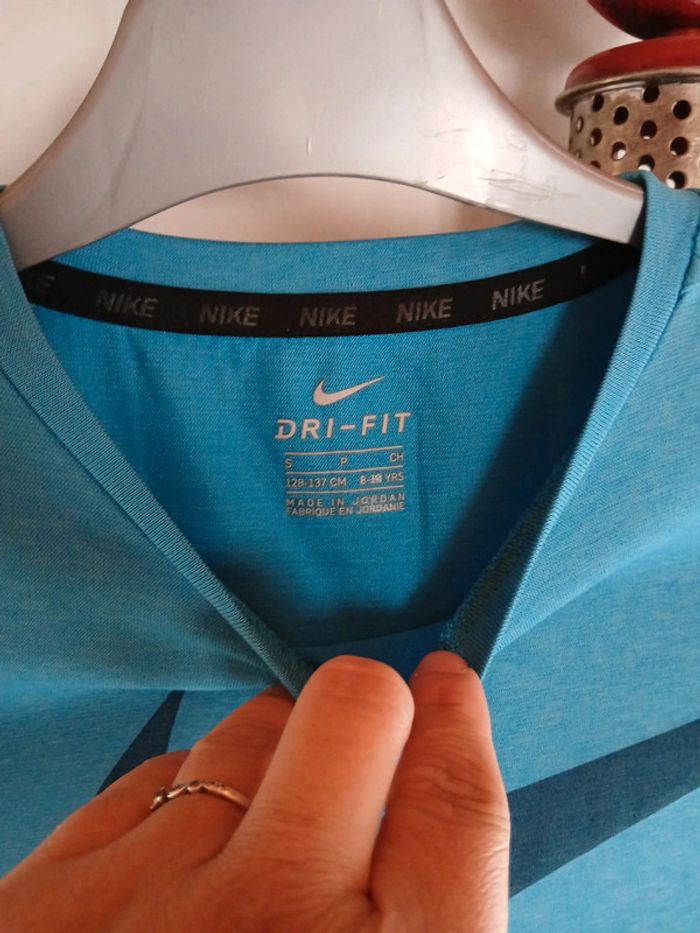 Haut nike 8_10 ans - photo numéro 3