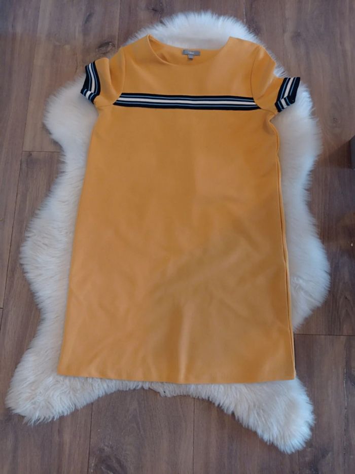 JBC robe jaune moutarde chic 140 cm soit 10 ans