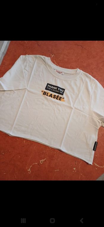 T.shirt fille taille 14 ans