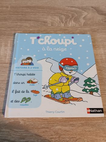 Livre T'choupi a la neige histoires a deux voix