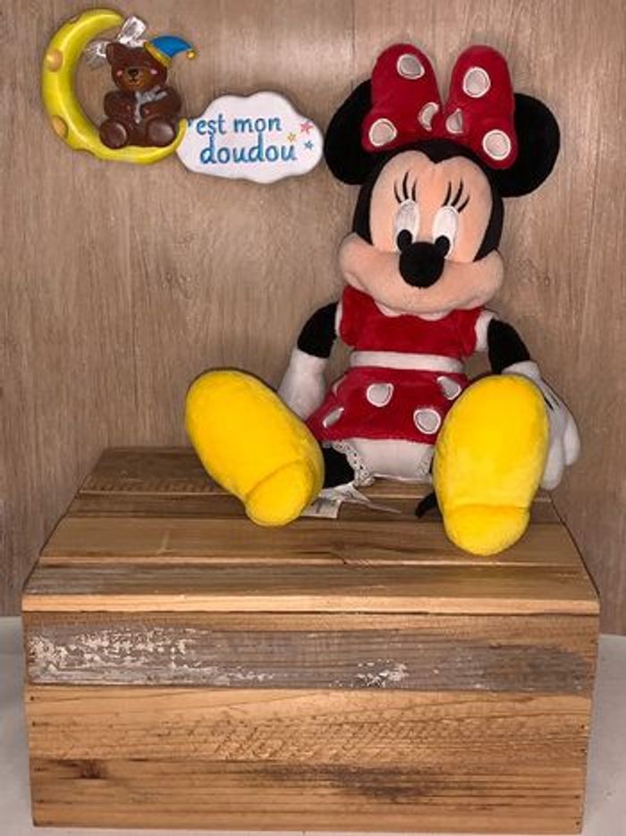Peluche minnie de chez Disneyland