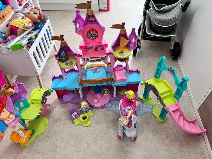 Château tut tut princesse + licorne arc en ciel - photo numéro 3
