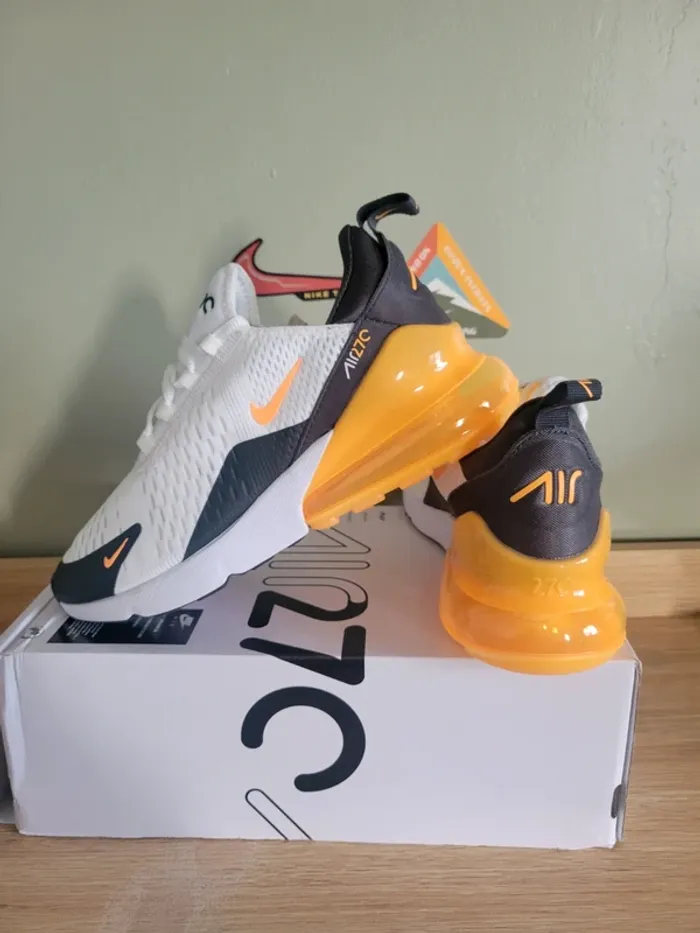 Nike Air Max 270 T40 100% Authentique - photo numéro 2