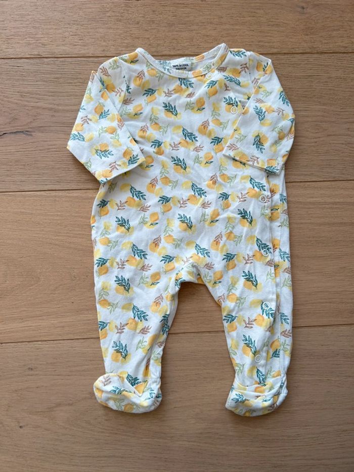 Grenouillère tape à l’œil