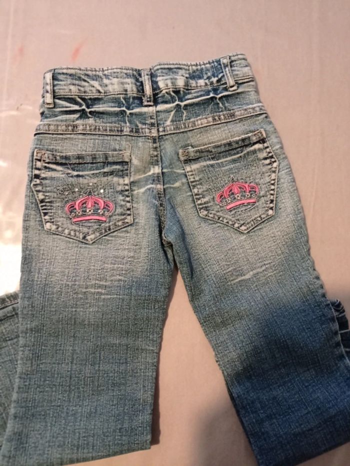 Lot fille 4ans jean plus t-shirts - photo numéro 3