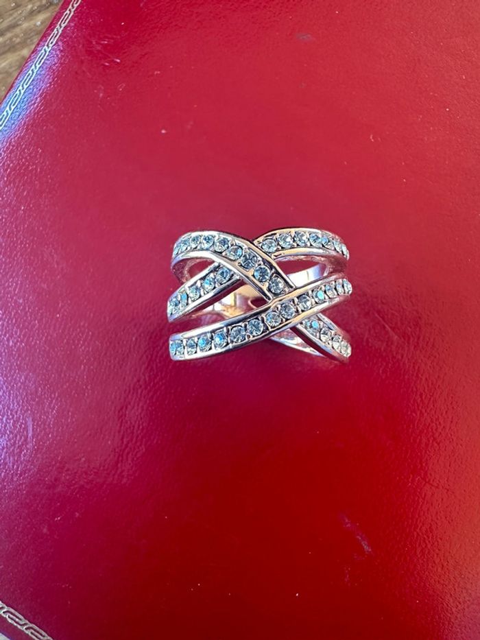 Bague fantaisie avec brillants - photo numéro 3