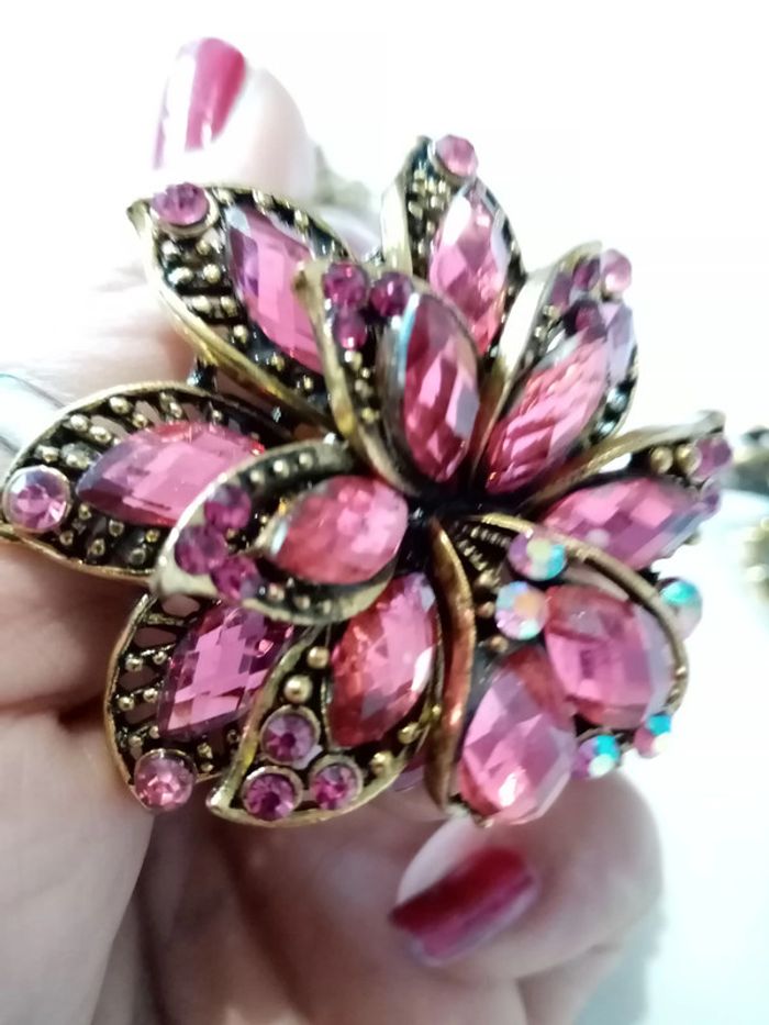 Superbe bague fantaisie fleur rose