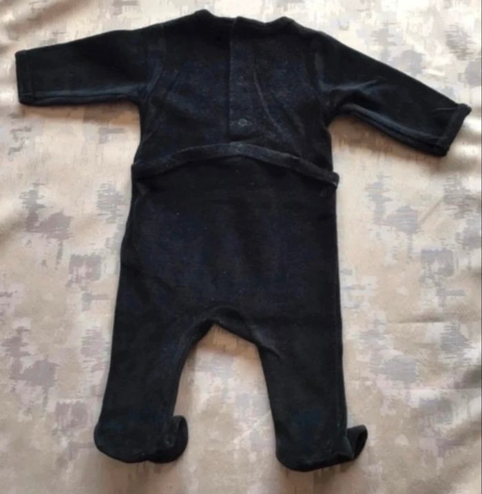 Pyjama 1 pièce 3 mois Gémo – Noir motifs verts – Velours – TBE - photo numéro 2