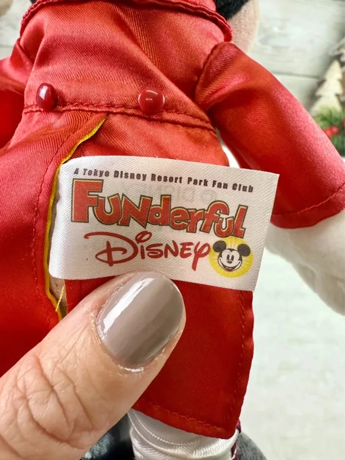 Peluche Disney  collector Mickey Mouse import Japon Tokyo Disneyland - photo numéro 9