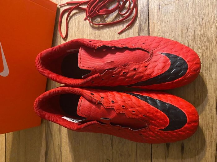 Nike Hypervenom rouge