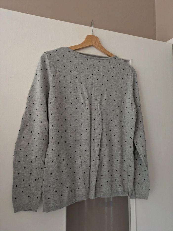 Joli pull gris à pois Camaïeu taille 40/42 - photo numéro 3