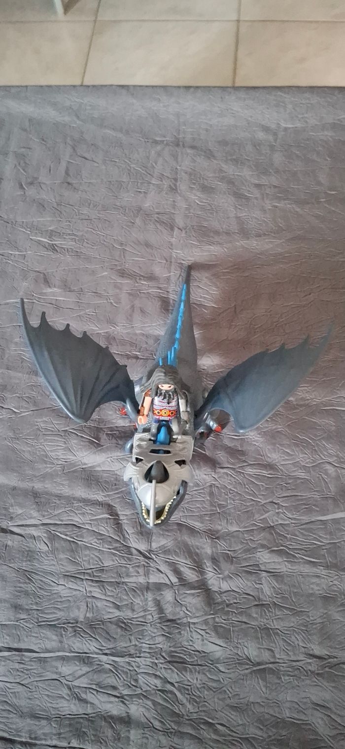 Figurine Hiccup sur Dos de Dragon - "Dragon" - Très Bon État - photo numéro 4