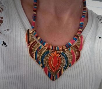 F97 Collier bohème ethnique tendance coloré ajustable