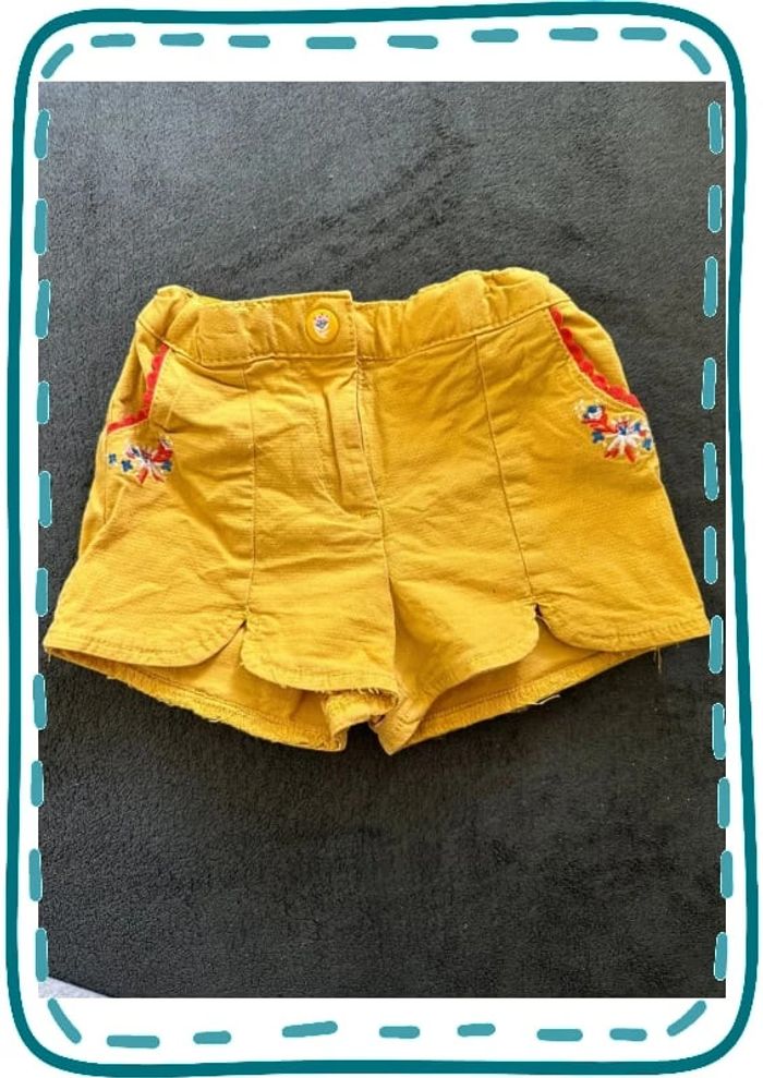 Short jaune sergent major
