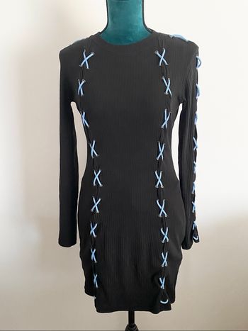 Robe Hiver Missguided Noir lacets bleu