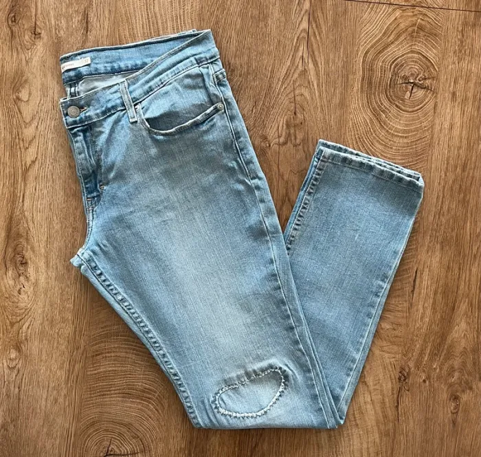 Jean/pantalon bleu Levi's 524 Skinny pour femme, taille W 32 L 32 (42 taille française) - photo numéro 4