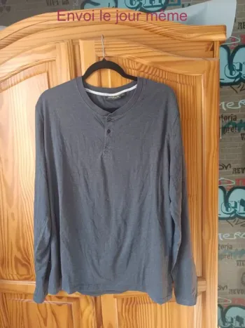 Joli tee shirt manches longues
